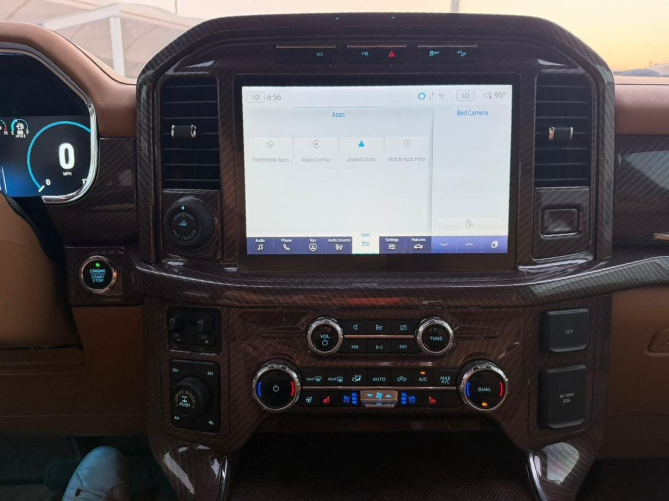 Ford F-150 LARIAT