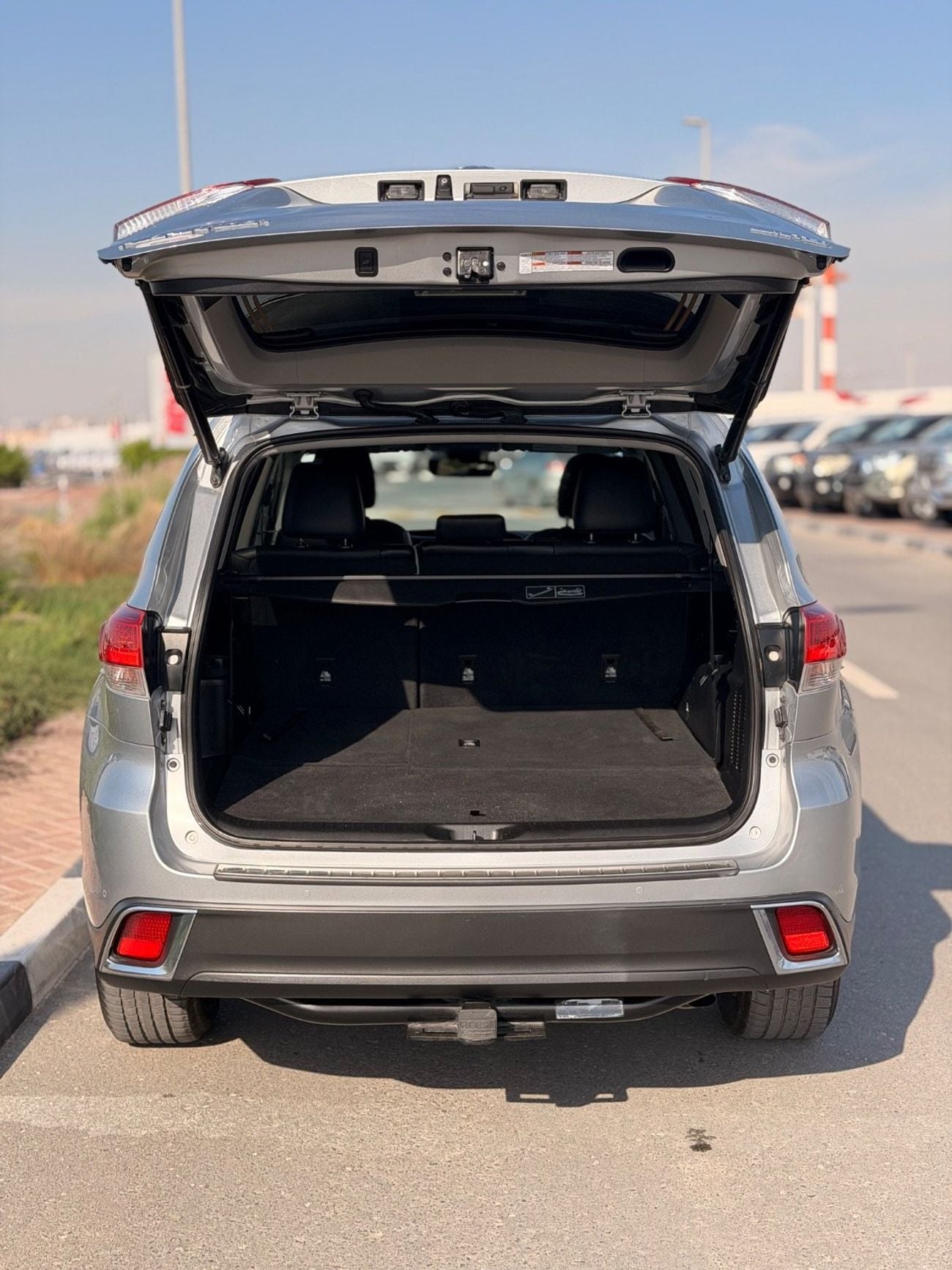 تويوتا هايلاندر Limited 3.6L // 2019 full option// sunroof, leather seats