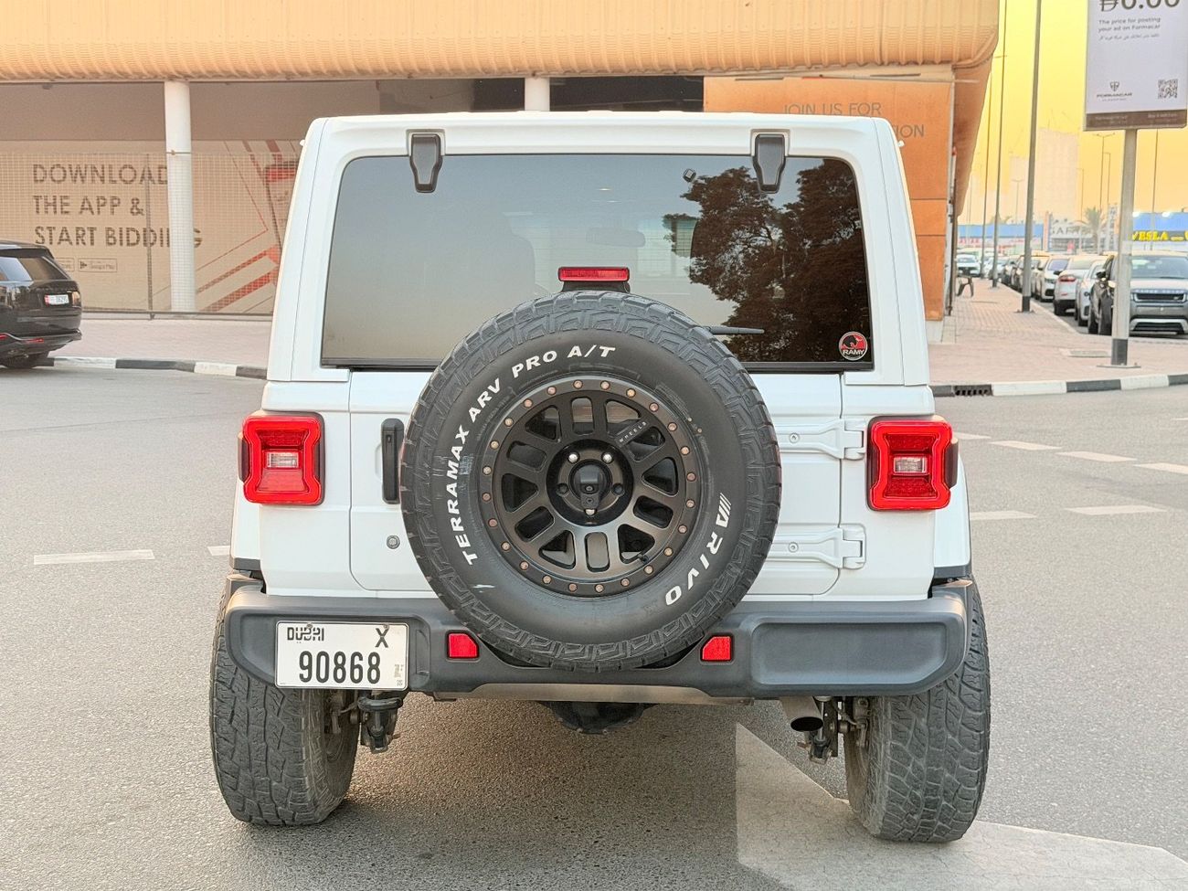 جيب رانجلر Sahara 3.6L A/T (5 Seater)
