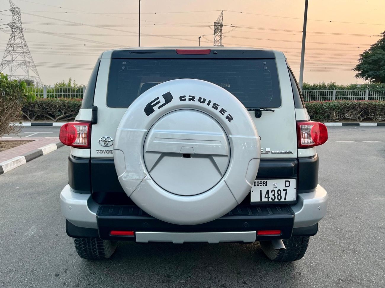 تويوتا إف جي كروزر GXR 4.0L A/T