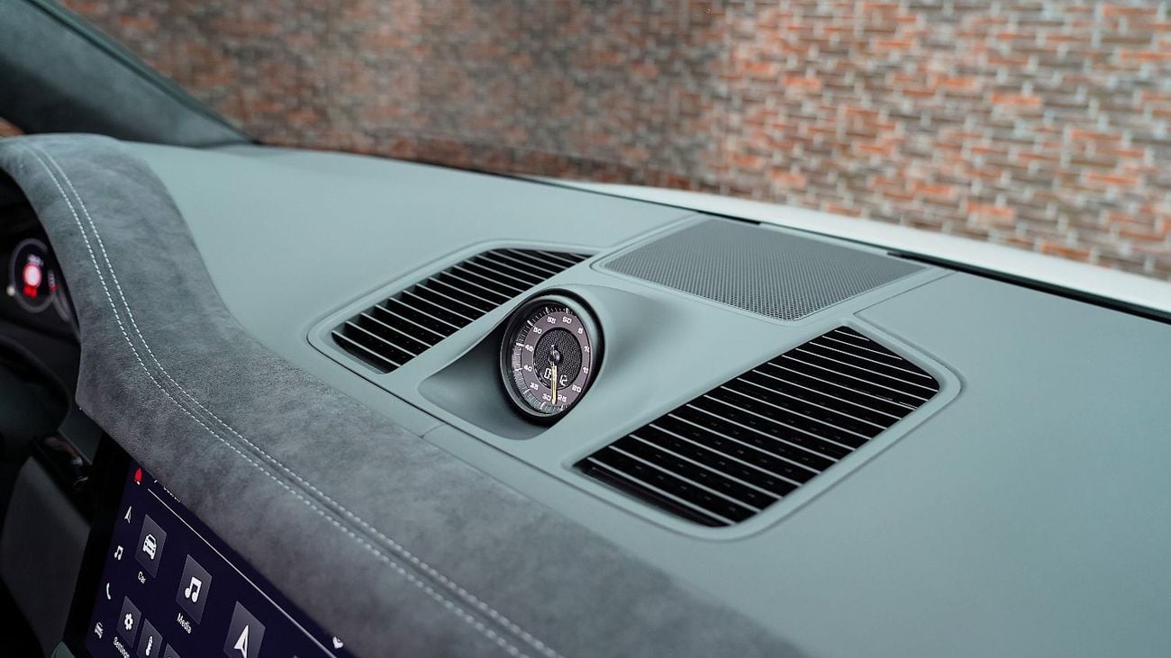 بورش كايان TURBO GT COUPE | NEGOTIABLE PRICE | NEW | FULLY LOADED