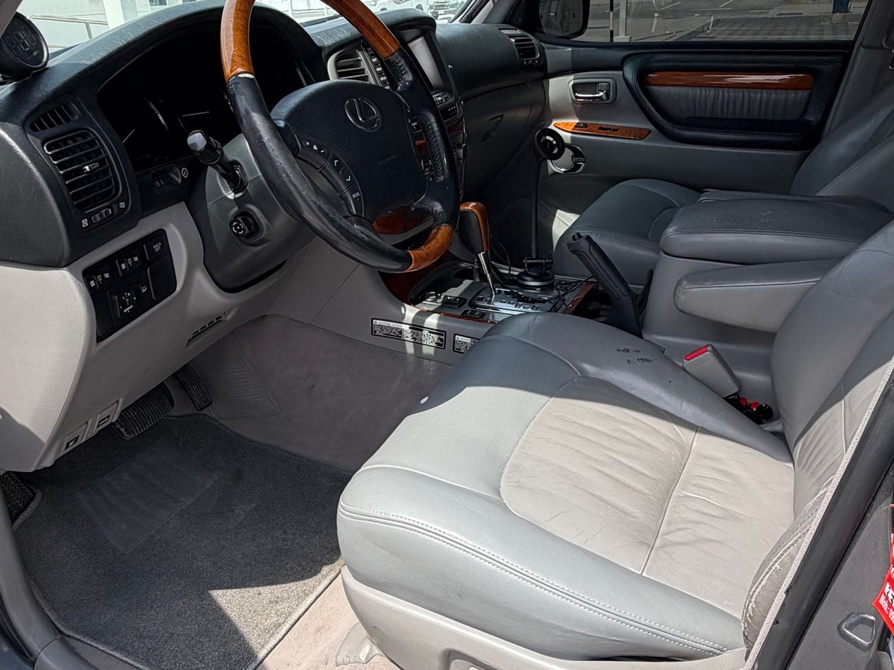 لكزس LX 470 NAVIGATION