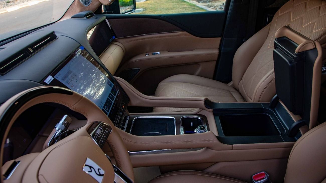 Yangwang U8 LWB DM-i U8L DINGSHI EDITION | 2025 | For Local Registration +10%