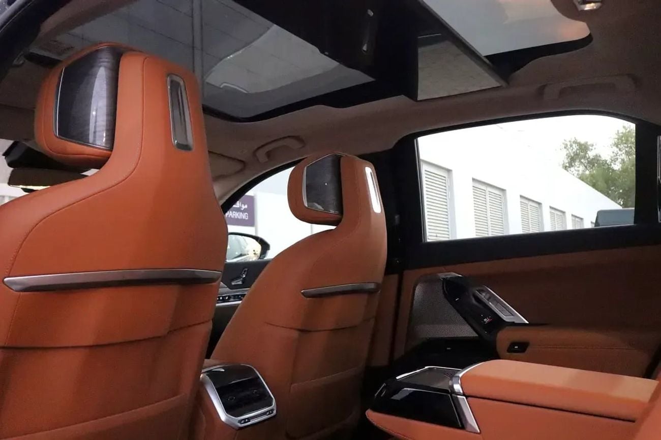 BMW 735i DESIGN PURE EXCELLENCE BMW 7 Series 735 2025 GCC specs