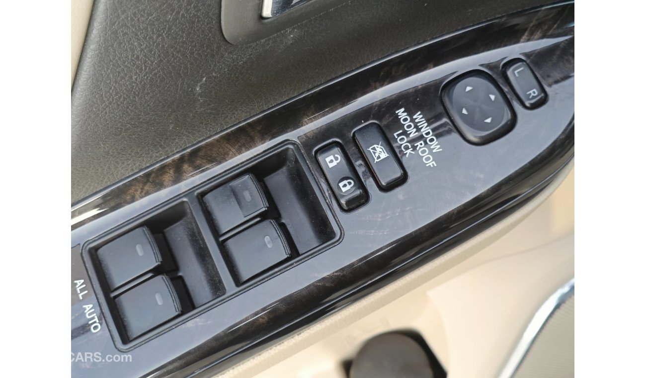 Toyota Alphard 2.4L PETROL FRONT POWER SEATS & LEATHER SEATS / SUNROOF (LOT # 96613)