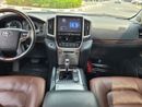 Toyota Land Cruiser VXR 5.7L 4WD