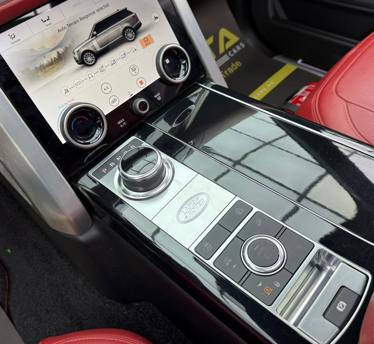 Land Rover Range Rover Vogue SE 5.0L 2020 Range Rover Vogue SE, 2027 RR Warranty, 2029 RR Service Pack, Excellent Condition