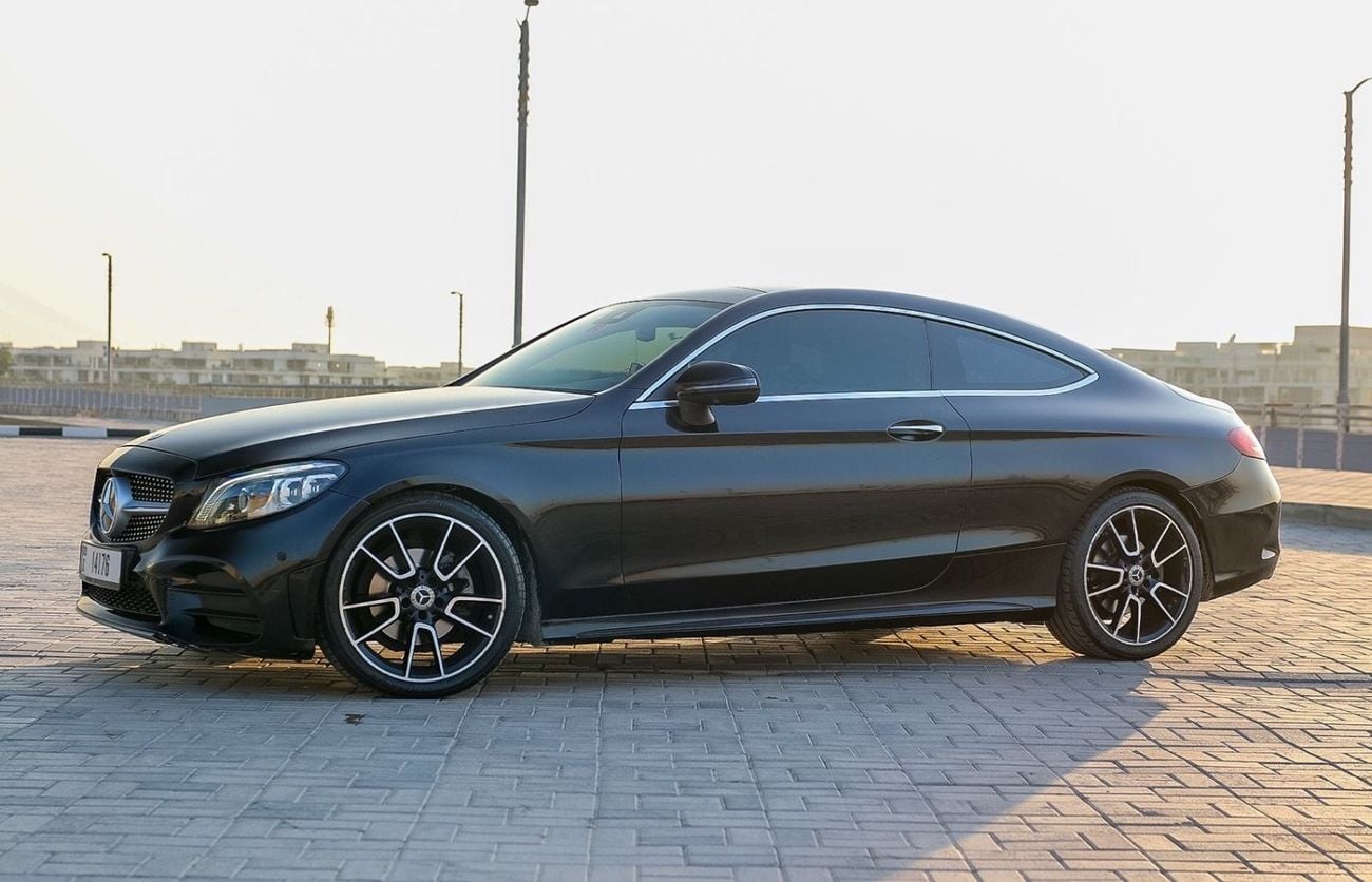 Mercedes Benz C200 AMG Benz 2022 very clean car outside and inside