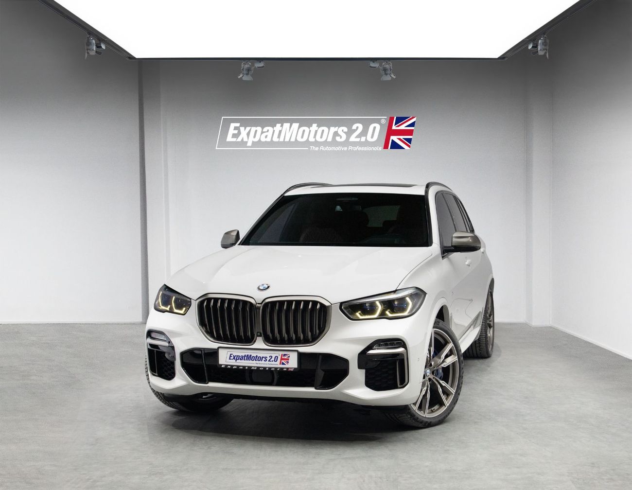 BMW X5 M50i 4.4L