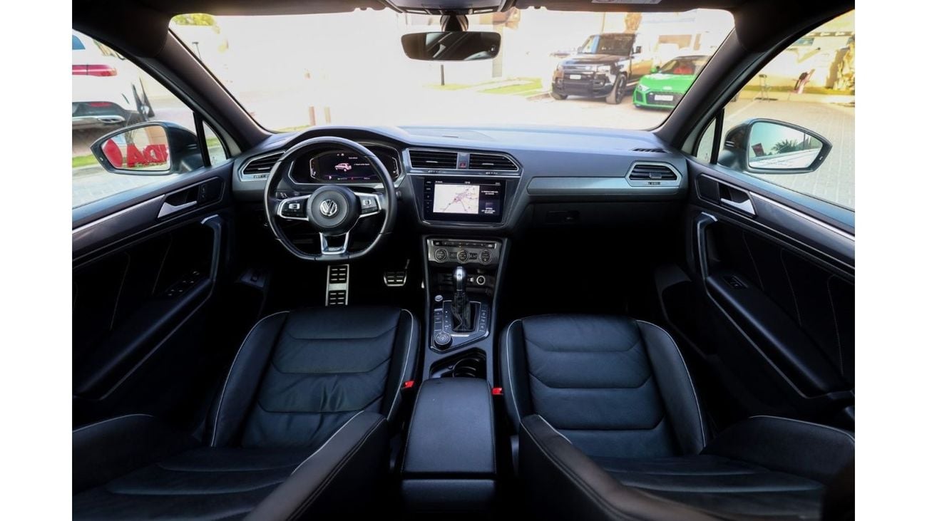 Volkswagen Tiguan Volkswagen Tiguan R-Line 2019 GCC under Warranty with Flexible Down-Payment/ Flood Free.