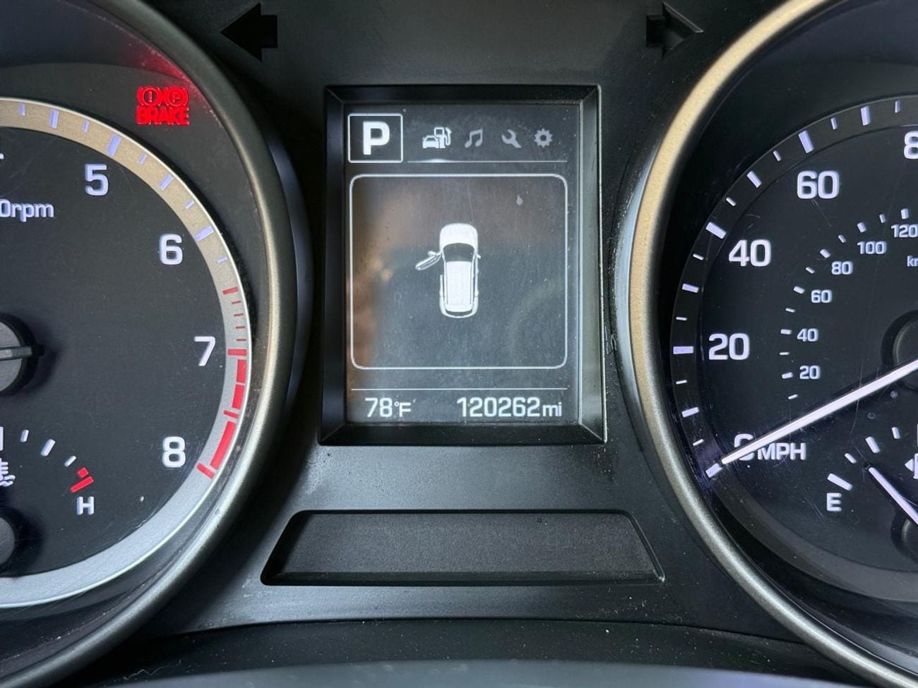 هيونداي جراند سانتا في