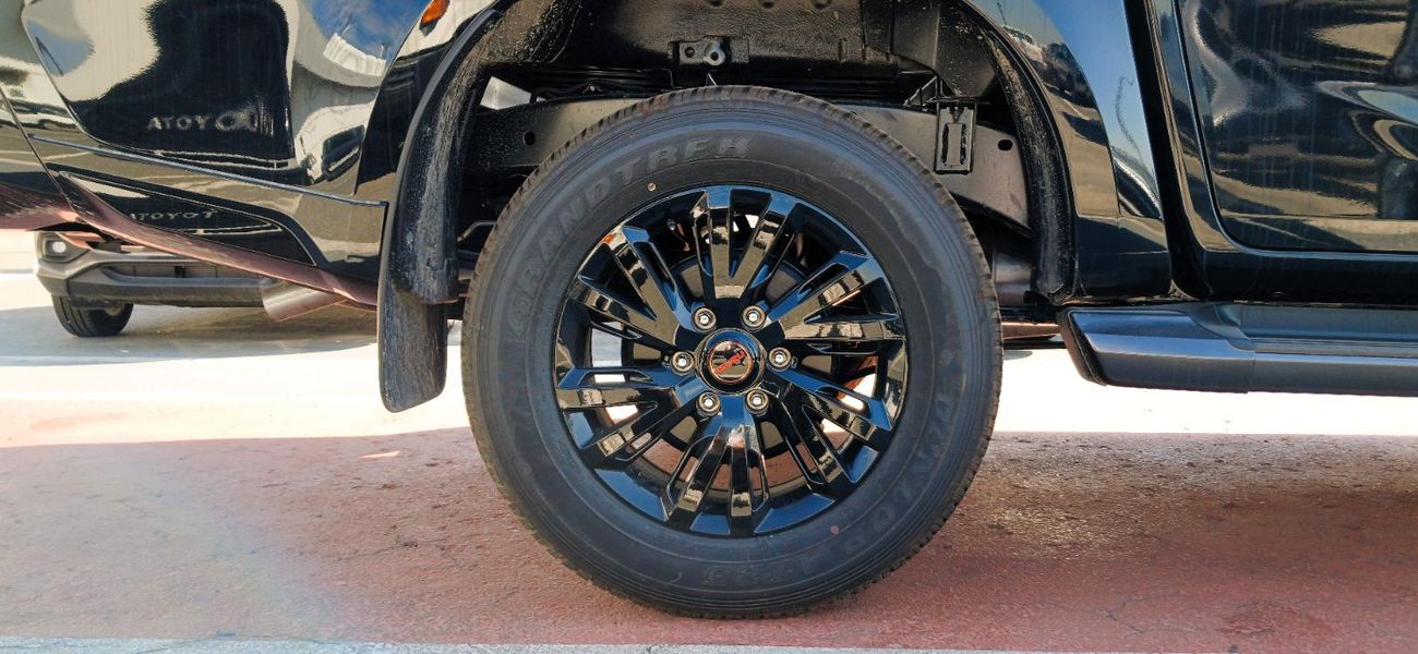 إيسوزو D ماكس 3.0L Crew Cab 4WD LS (A/T)