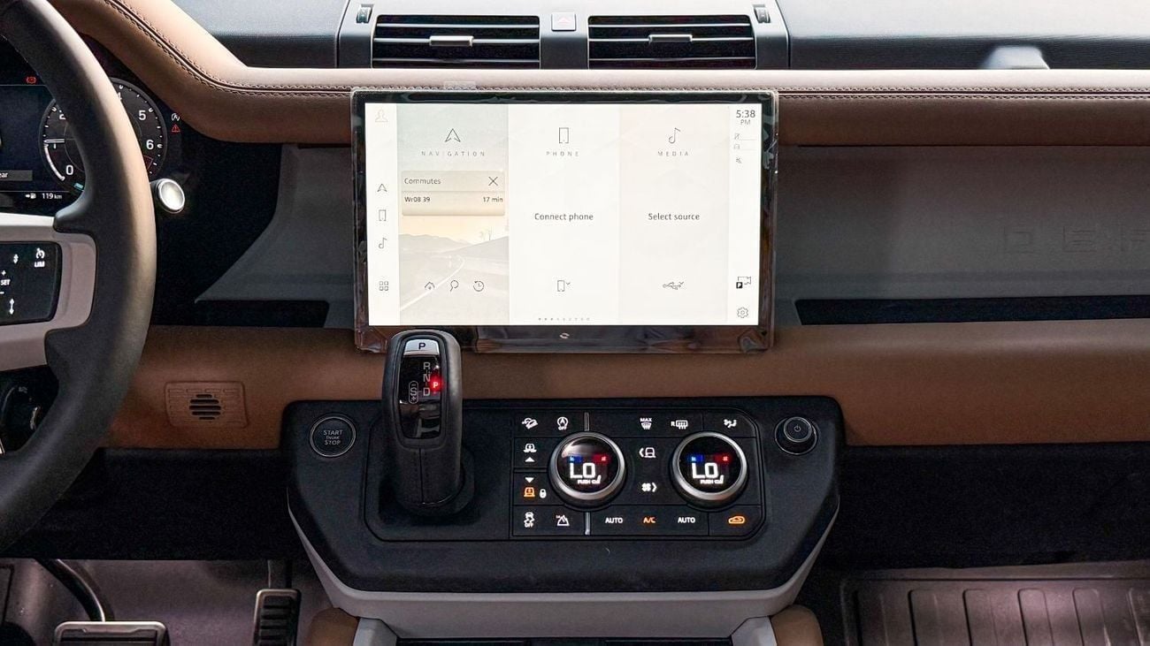 لاند روفر ديفندر P400 110 X-Dynamic HSE 3.0L (5 Seater) - Warranty & Service - 2025