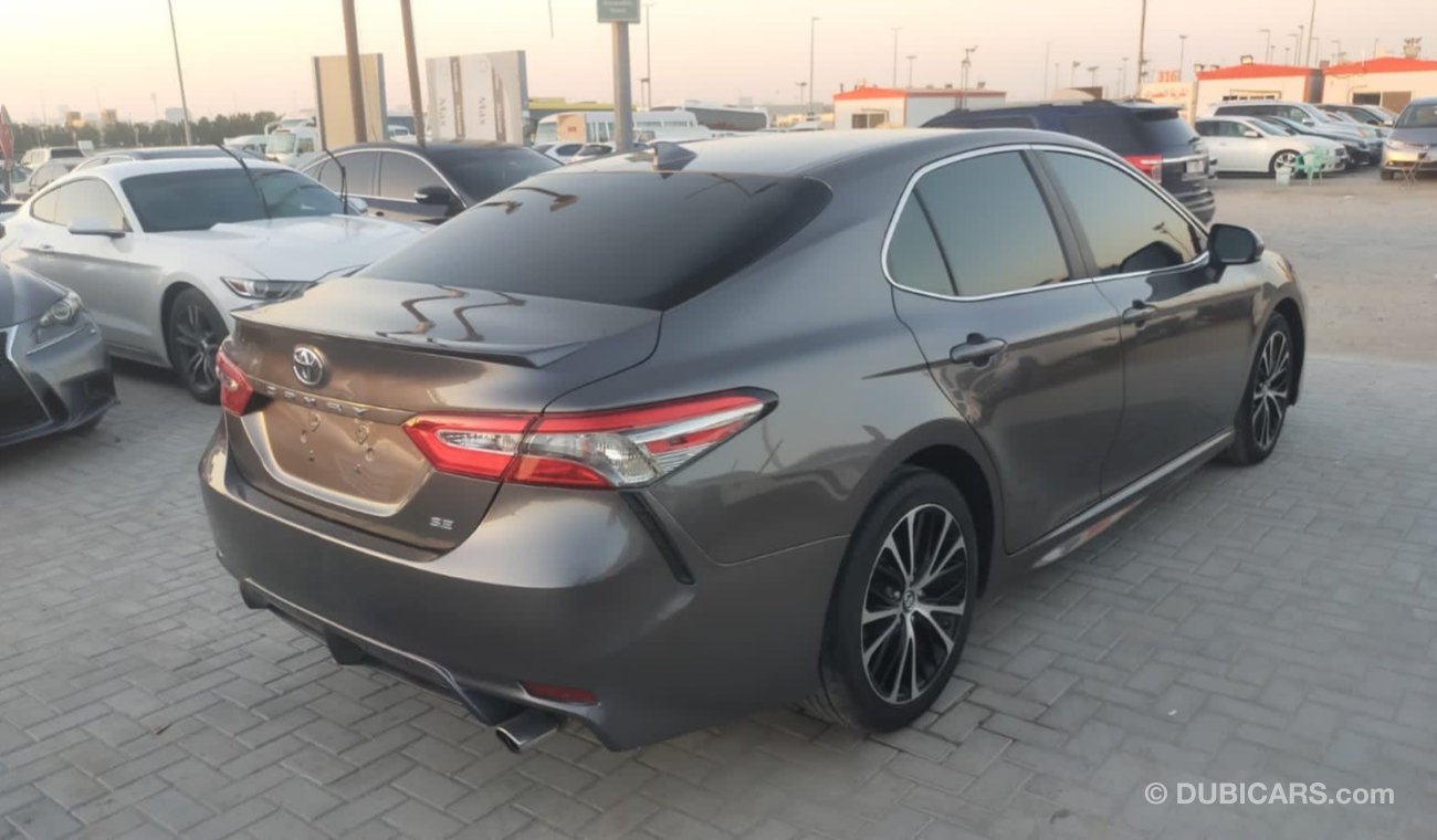 Toyota Camry تويوتا كامري2019 وارد بحالة ممتازة SE