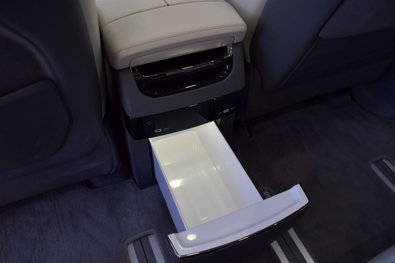 زيكر 009 Glorious Collector's Edition 4WD 108kWh