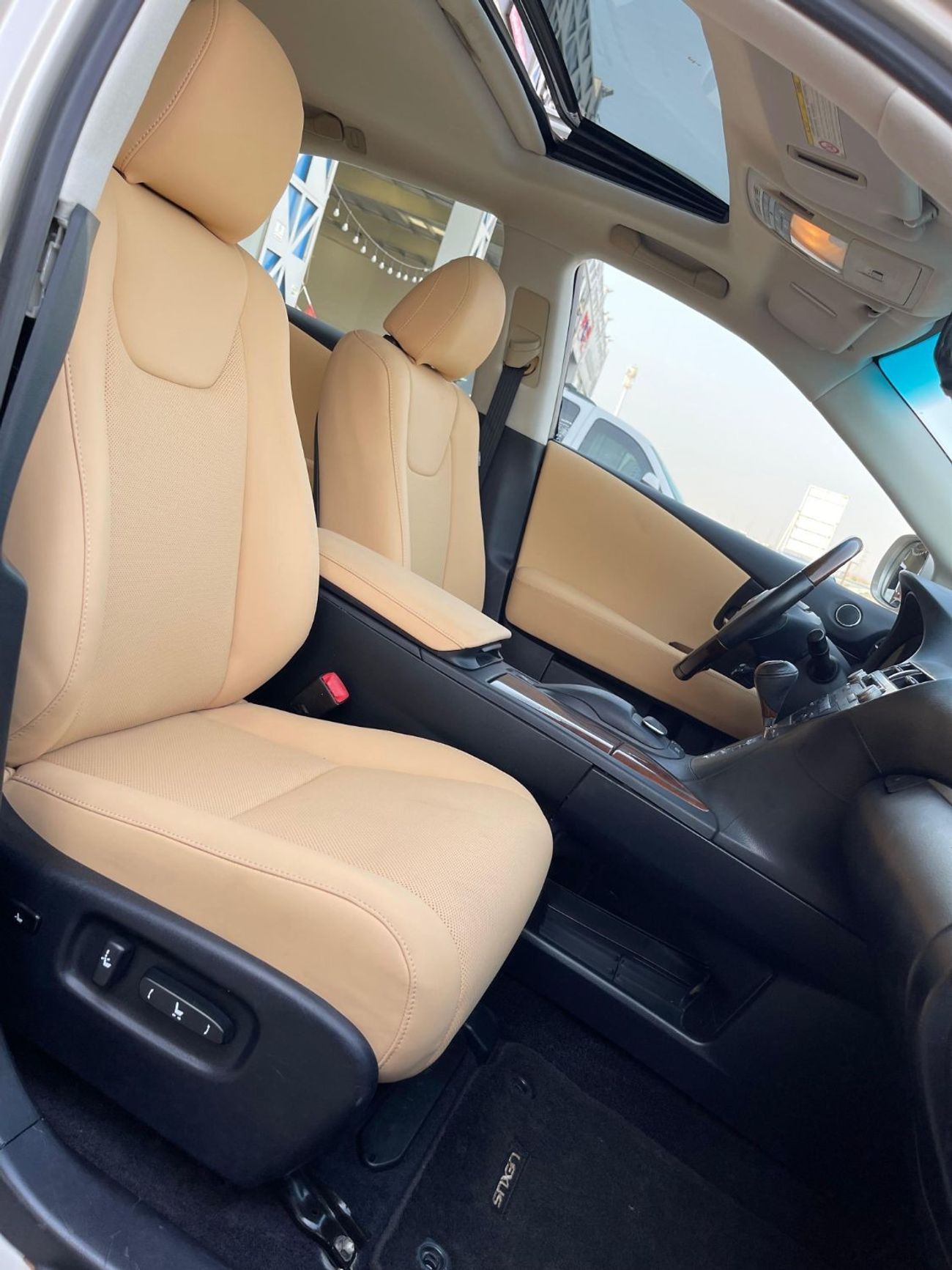 Lexus RX350 F-Sport 3.5L (275 HP) RX 350 / 4x4/GCC / F-SPORT KIT /IN EXCELLENT CONDITION