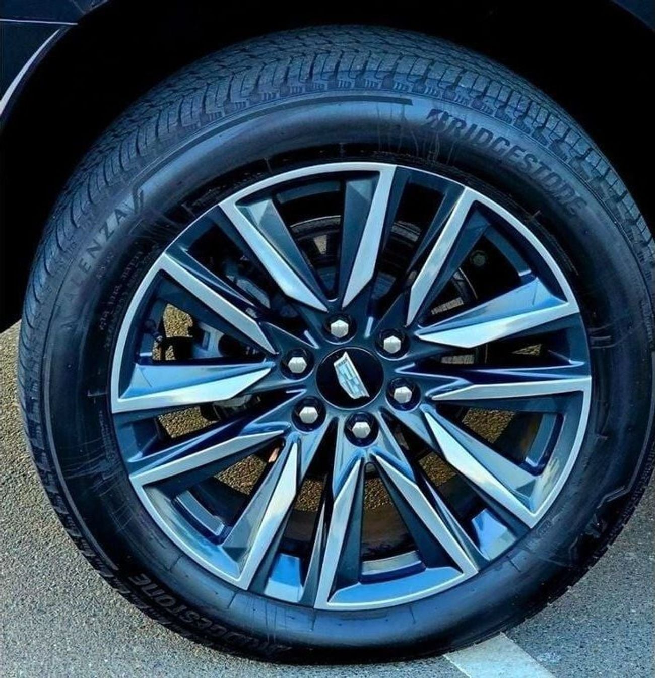 كاديلاك إسكالاد Premium Luxury Platinum 6.2L 4WD