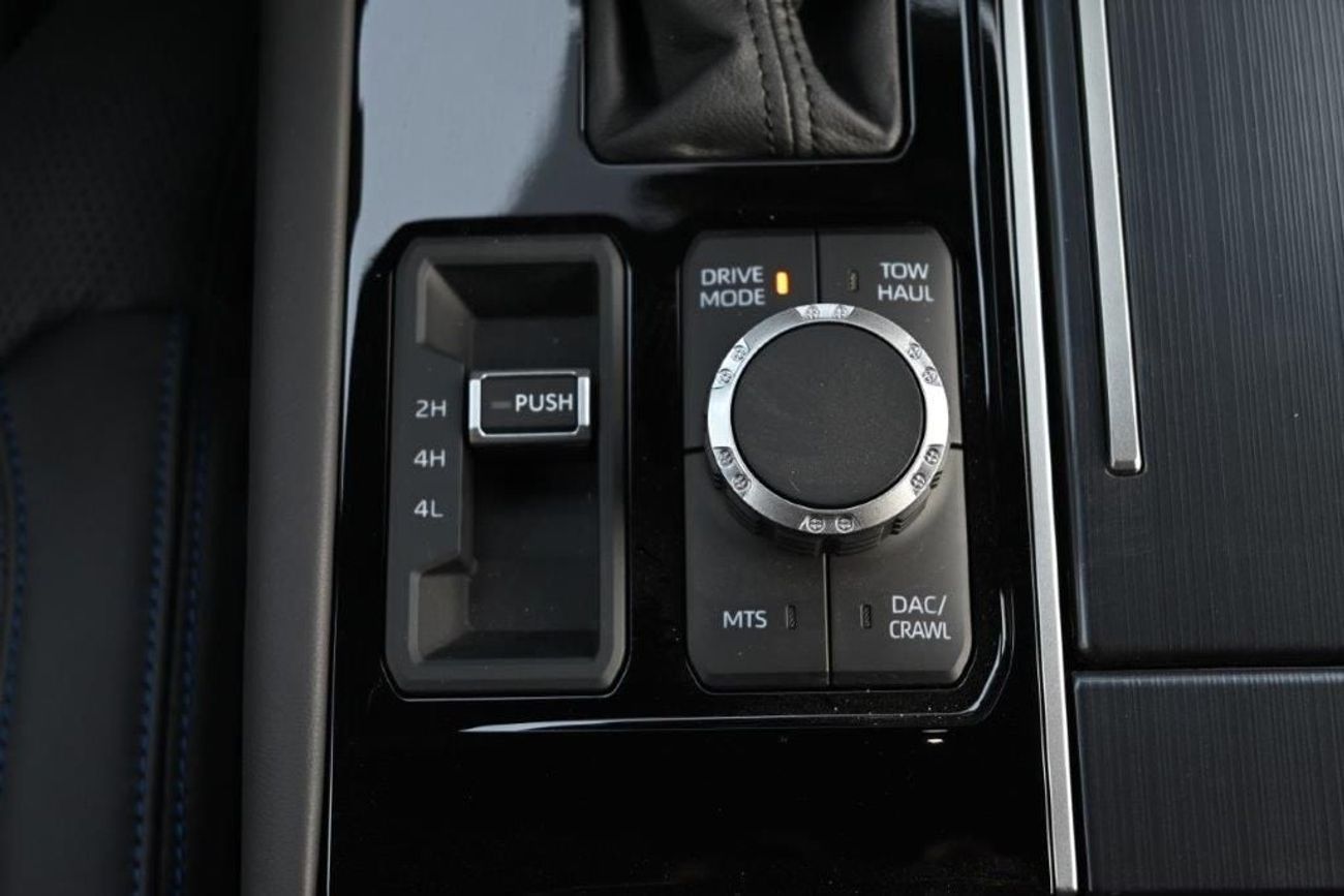 Toyota Sequoia Platinum TRD OFFROAD Hybrid V6 3.5L Petrol Automatic