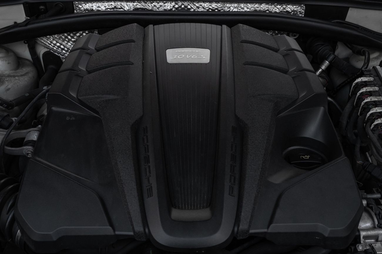 بورش ماكان Macan S | 3,036 P.M | 0% Downpayment | Porsche Macan S