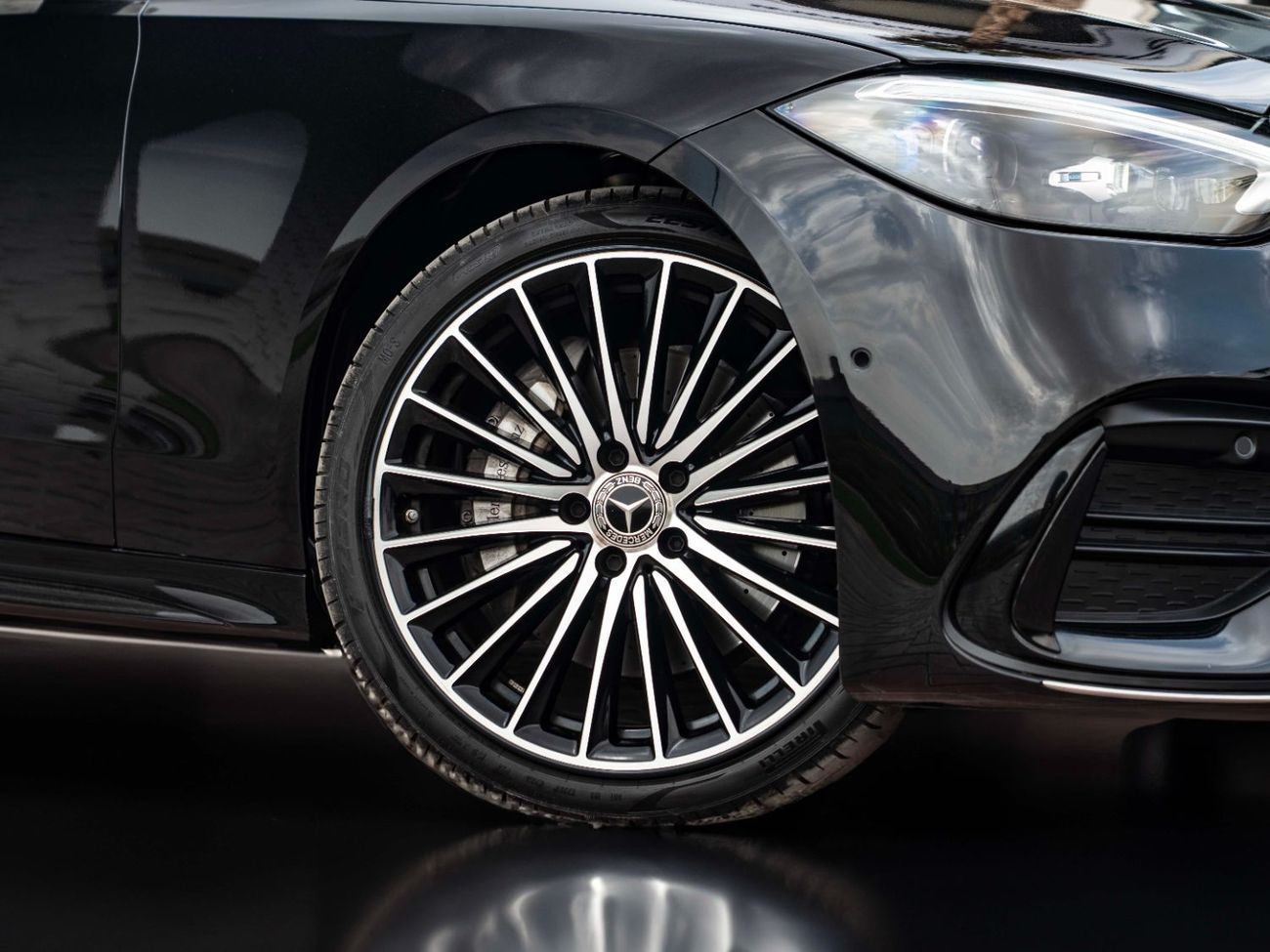 مرسيدس بنز C 200 Premium 2.0L