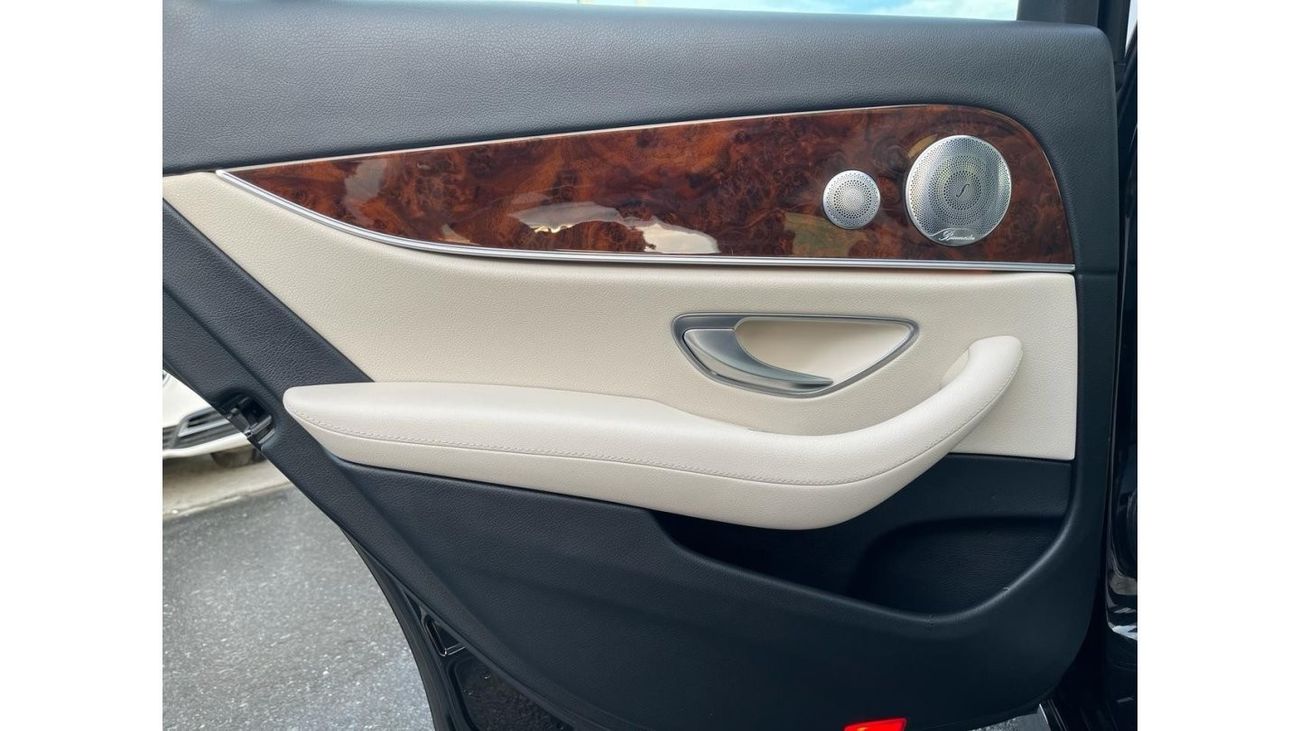 Mercedes-Benz E300 Mercedes E300 AMG _American_2017_Excellent Condition _Full option