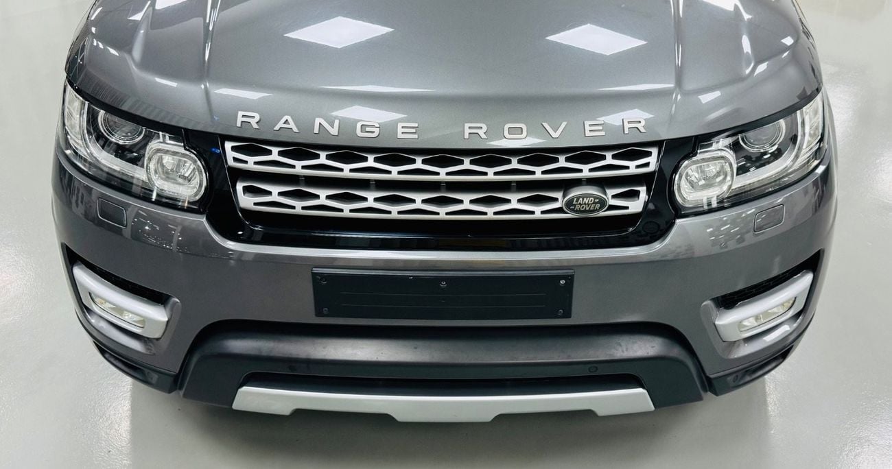 Land Rover Range Rover Sport GCC .. FSH .. V6 .. HSE .. 7 Seats .. DVD .. Top Range