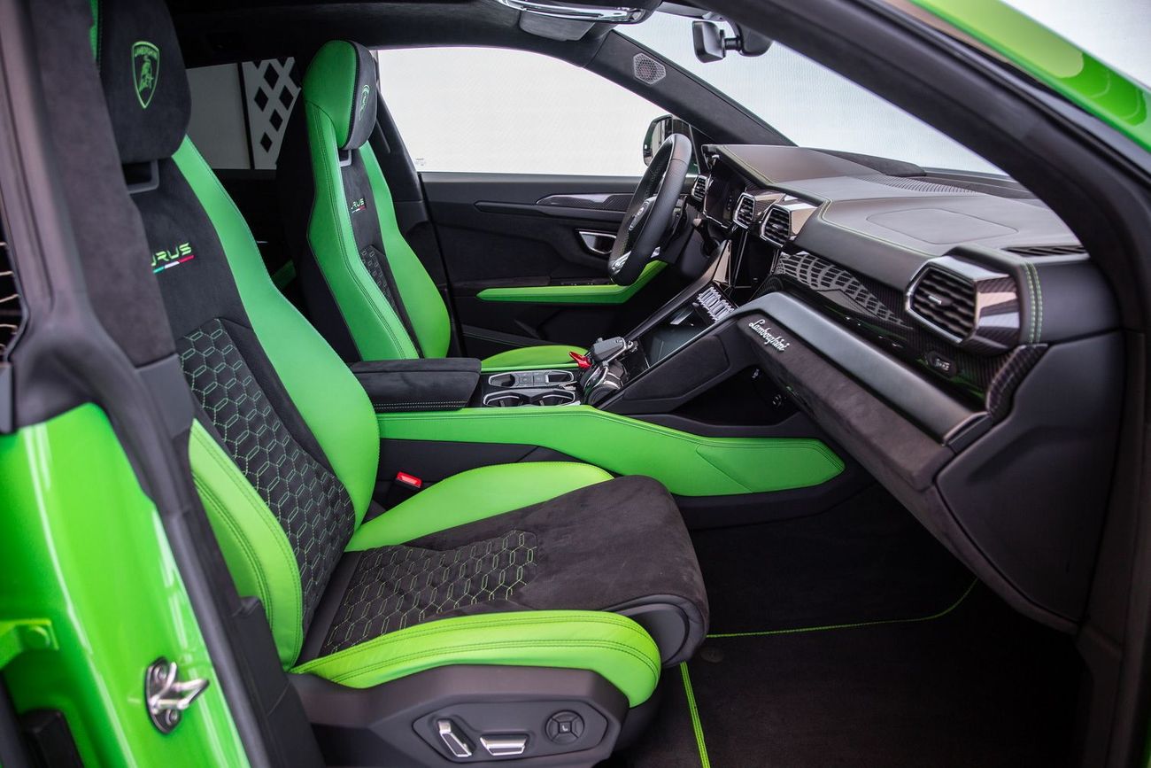 Lamborghini Urus STD 4.0T V8 CAPSULE