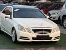Mercedes-Benz E300 first owner from the agency, fully loaded
