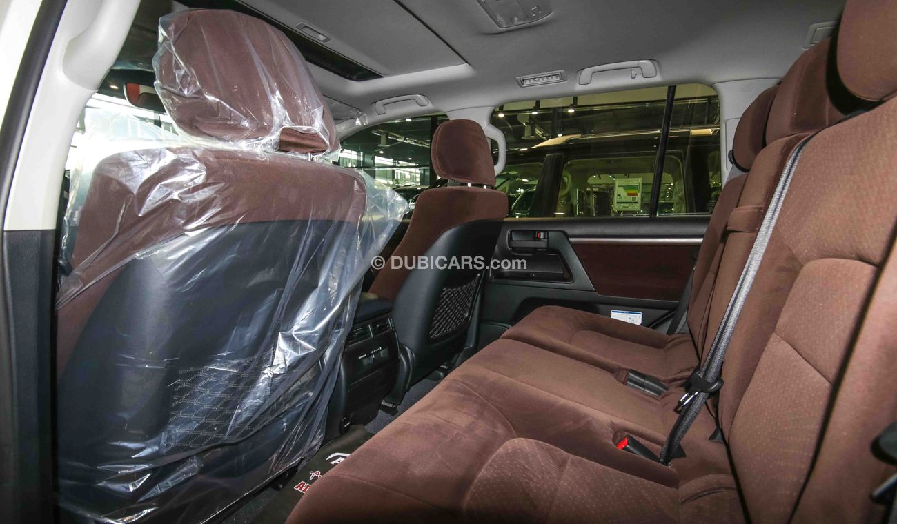 Toyota Land Cruiser GXR White Edition 4.6L V8