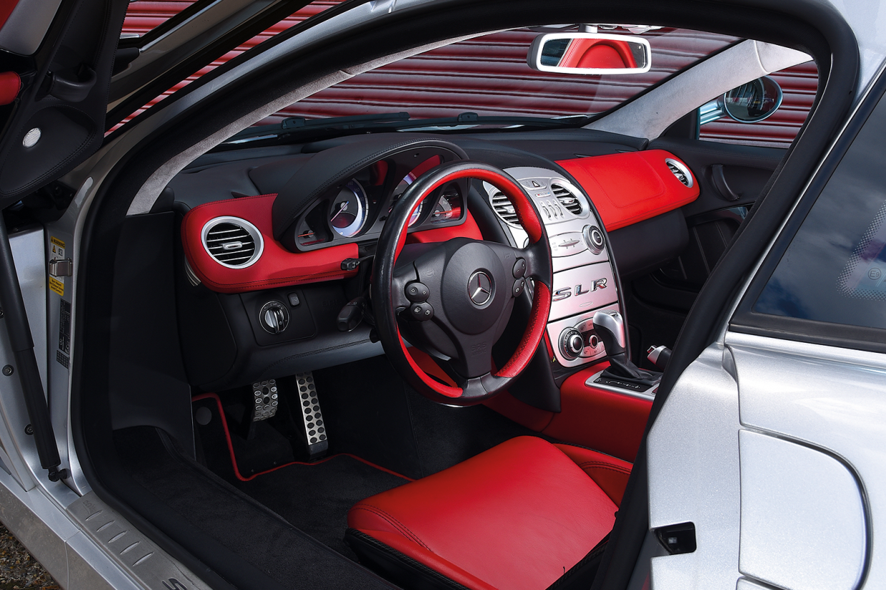 مرسيدس بنز SLR interior - Cockpit