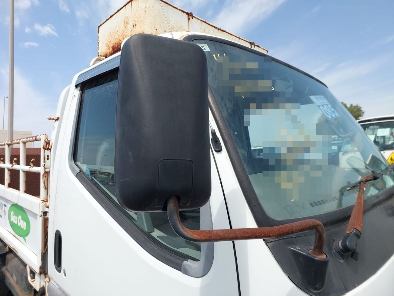 ميتسوبيشي فوسو كانتير (RAMADAN OFFER) MITSUBISHI CANTER TRUCK RHD 1997 MODEL 4.5 L DIESEL MANUAL(PM20794)