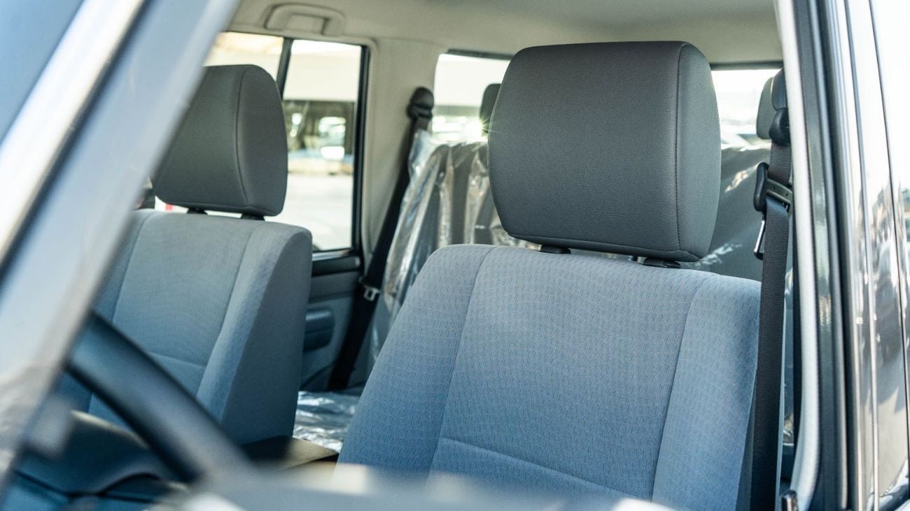 Toyota Land Cruiser 70 LC 76 | 4.0L | V6 | M/T | 2025