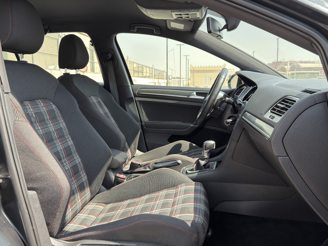 Volkswagen Golf GTI Sport 2.0T