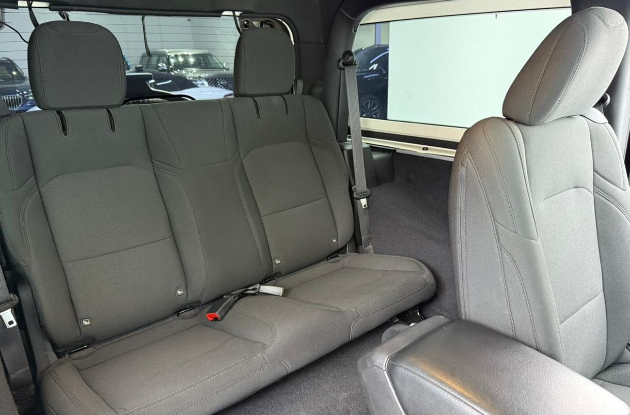 جيب رانجلر Sport 3.6L A/T (4 Seater) 2023 Jeep Wrangler Sports, 2028 Jeep Warranty, Full Jeep Service History, 