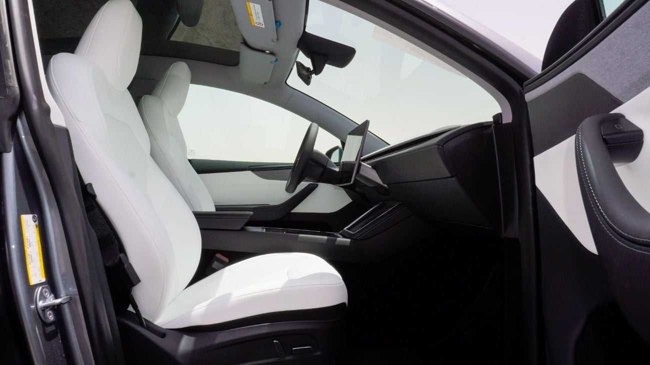 Tesla Model Y Long Range (AWD) || 719 KM || Brand New