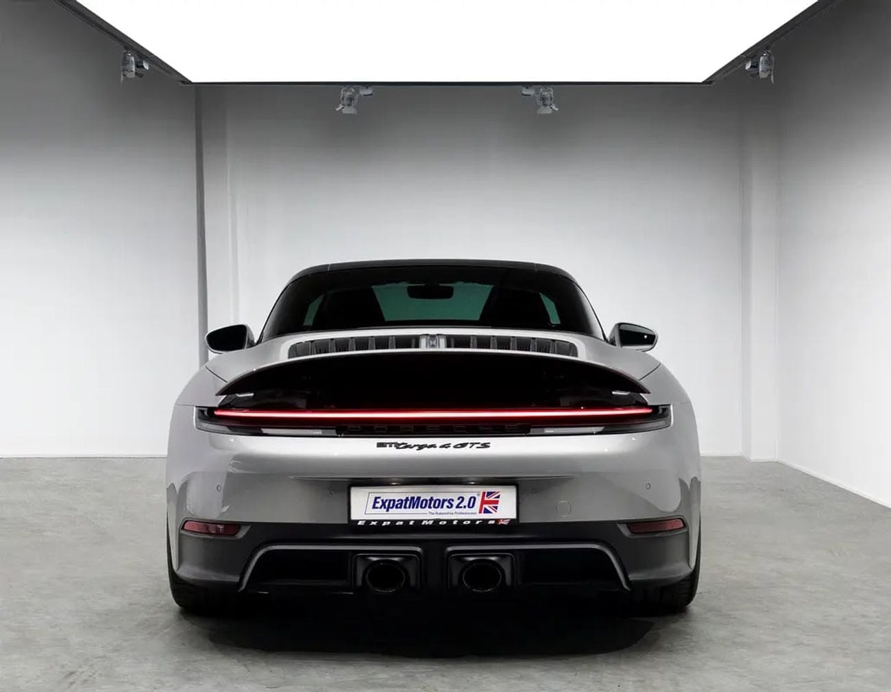 بورش 911 تارجا 4GTS .2 TARGA 4 GTS • Warranty until • GCC Spec