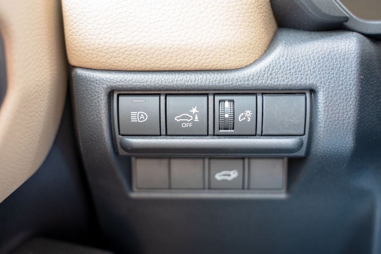 تويوتا برادو Toyota Prado 2024 2.4L Petrol 7 Seats