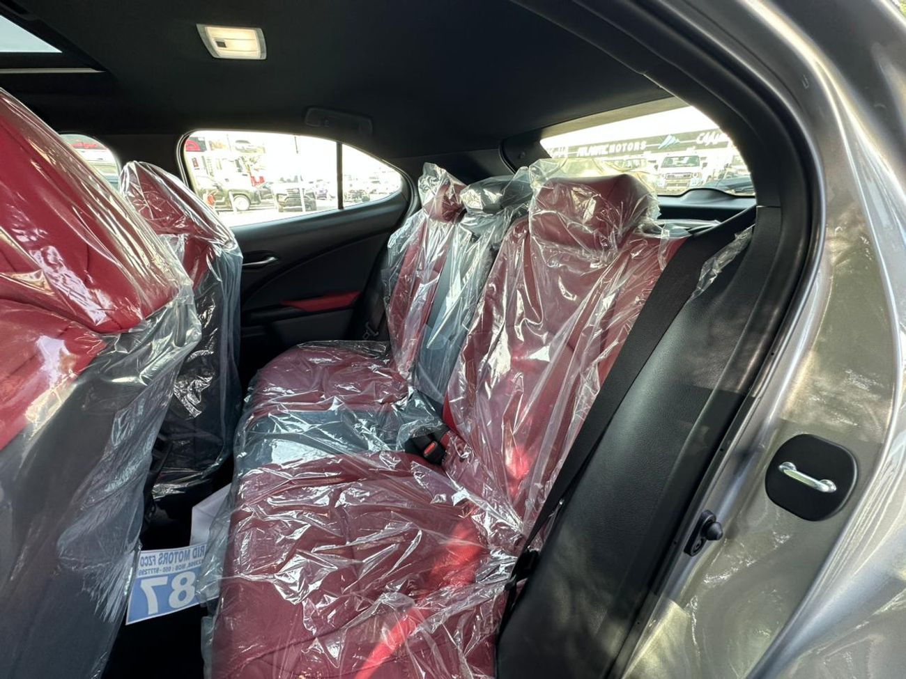 لكزس UX300h F Sport Prestige 2.0L