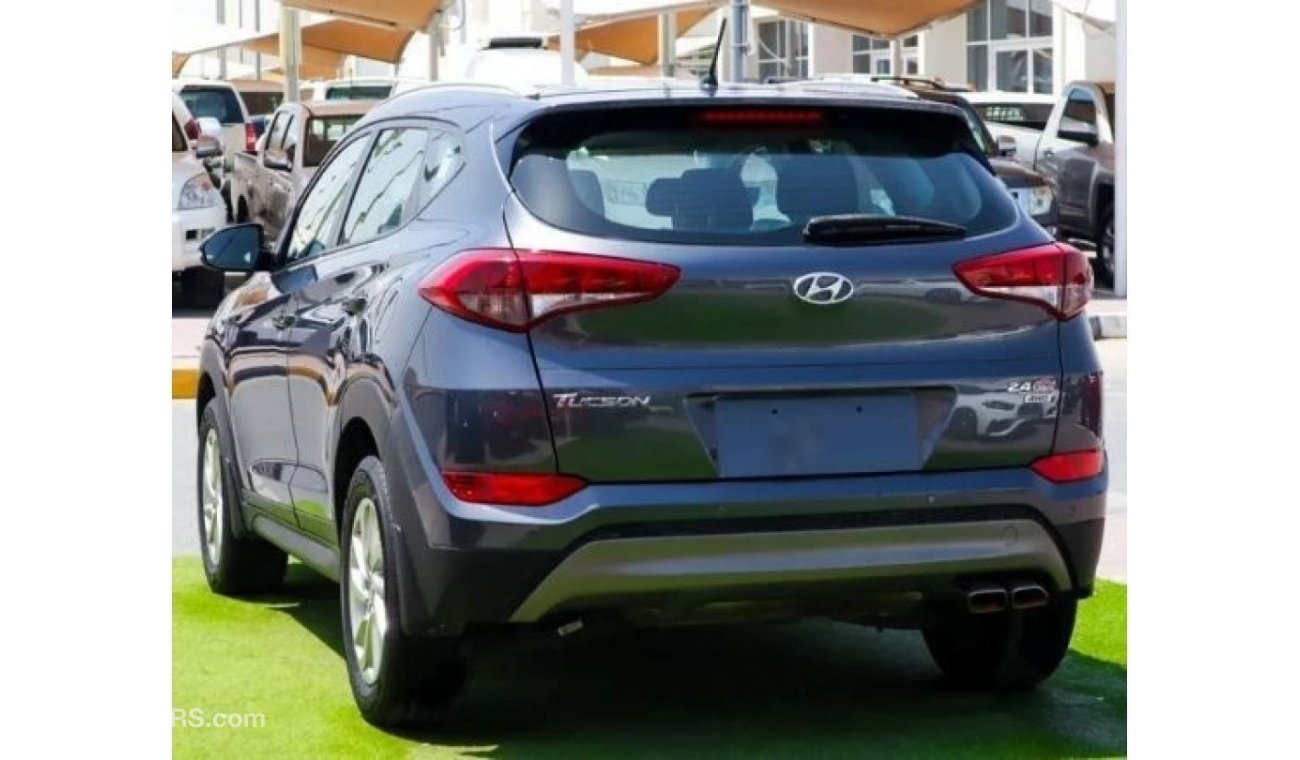 Hyundai Tucson 2400 cc