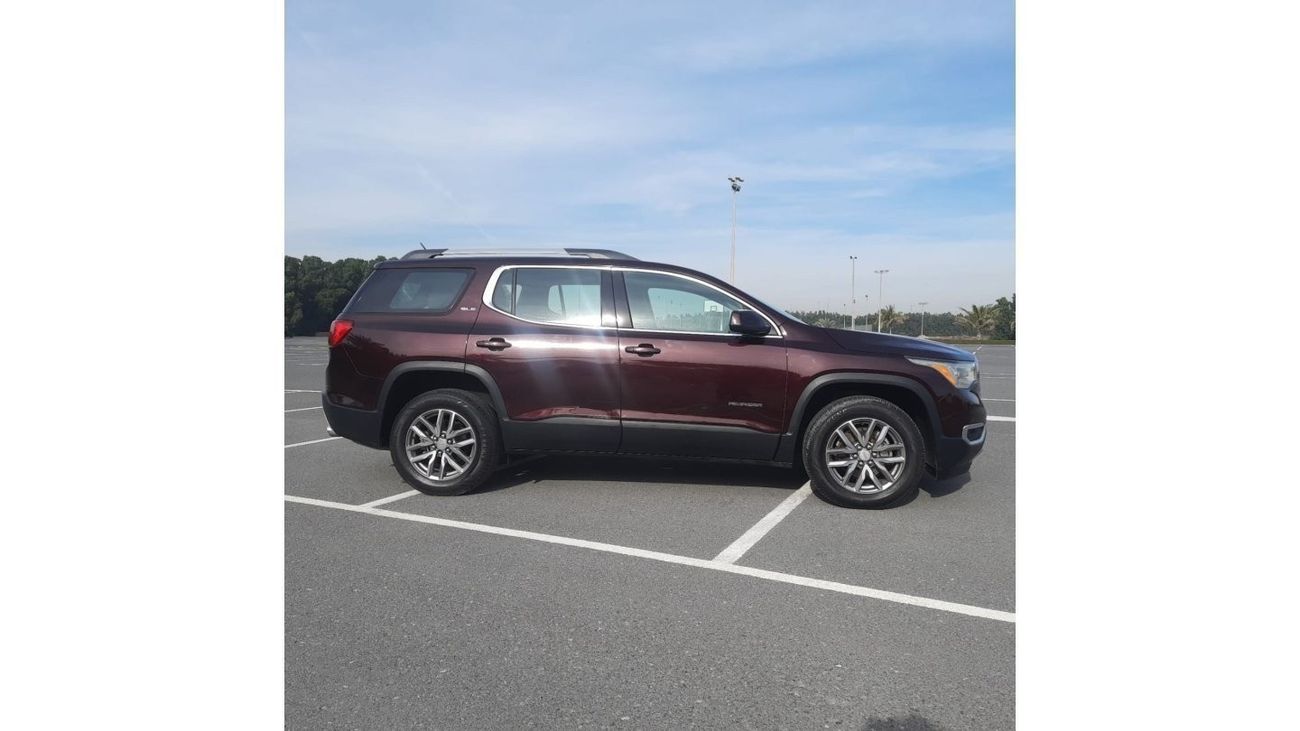 GMC Acadia SLT GMC ACADIA 2017 G CC V6 full autmatic accident free
