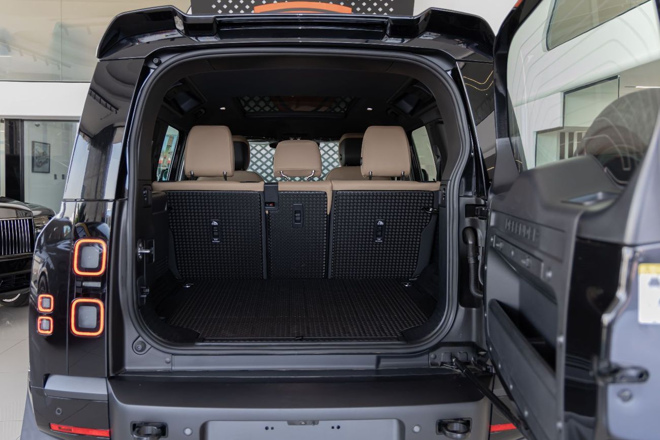 Land Rover Defender DEFENDER 110 X-DYNAMIC HSE | FULL OPTION P400 | 5 YEARS AL-TAYER WARRANTY | 2026 (Export)