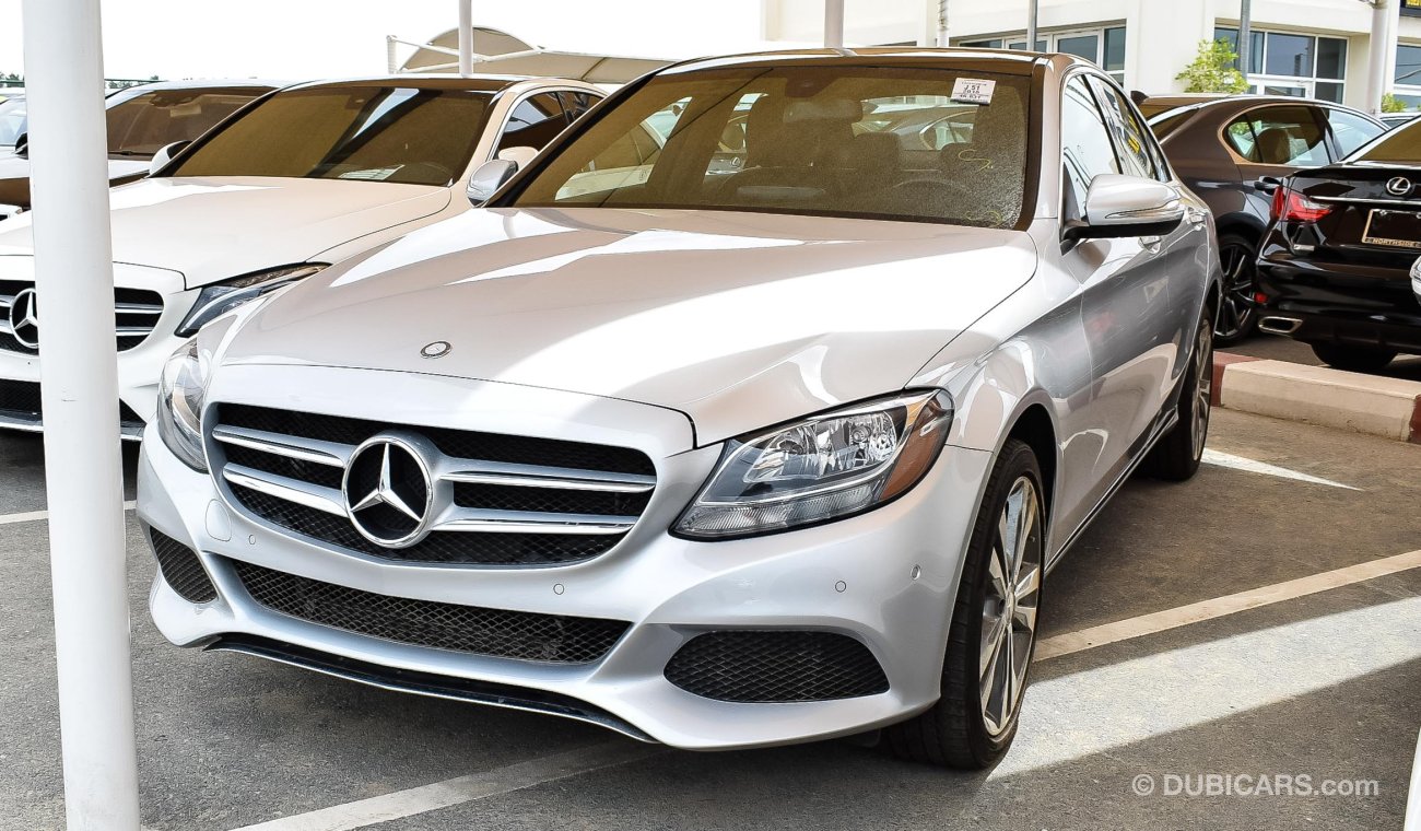 مرسيدس بنز C 300 4 Matic