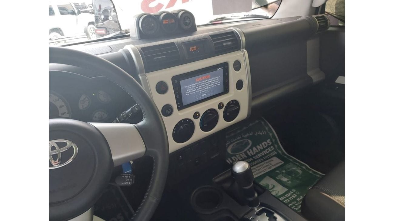 Toyota FJ Cruiser TOYOTA FJ CRUISER GXR WARRANTY FROM ALFUTTAIM