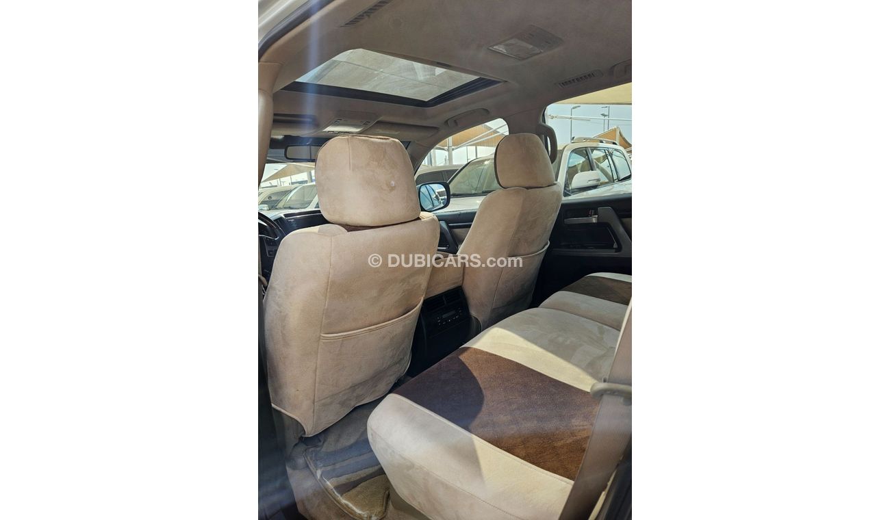 Toyota Land Cruiser 2010 vxr v8