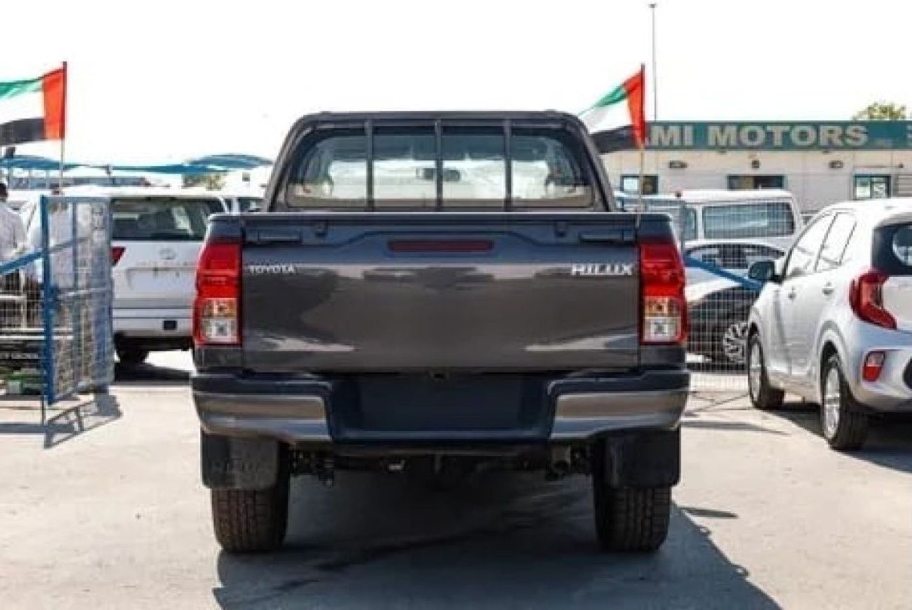 تويوتا هيلوكس Toyota hilux mid option 2.4L diesel MY2025