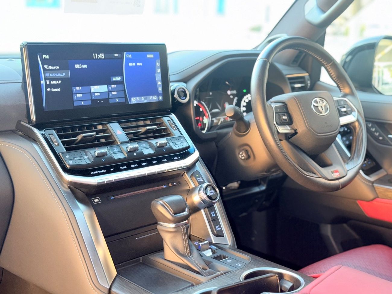 تويوتا لاند كروزر Lc300 Toyota Landcruiser 2023 RHD diesel engine