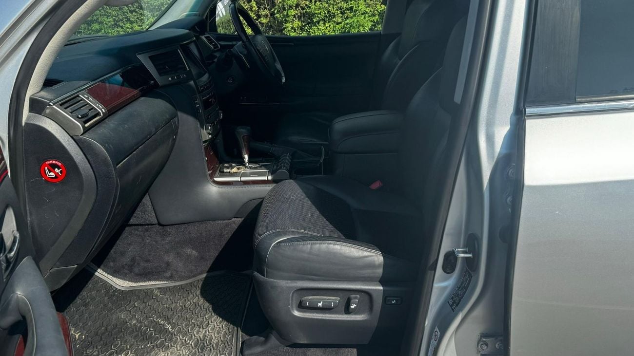 Lexus LX 470 LX570 ,RIGHT HAND DRIVE  ,PETROL 5.7 LITER ,AUTOMATIC