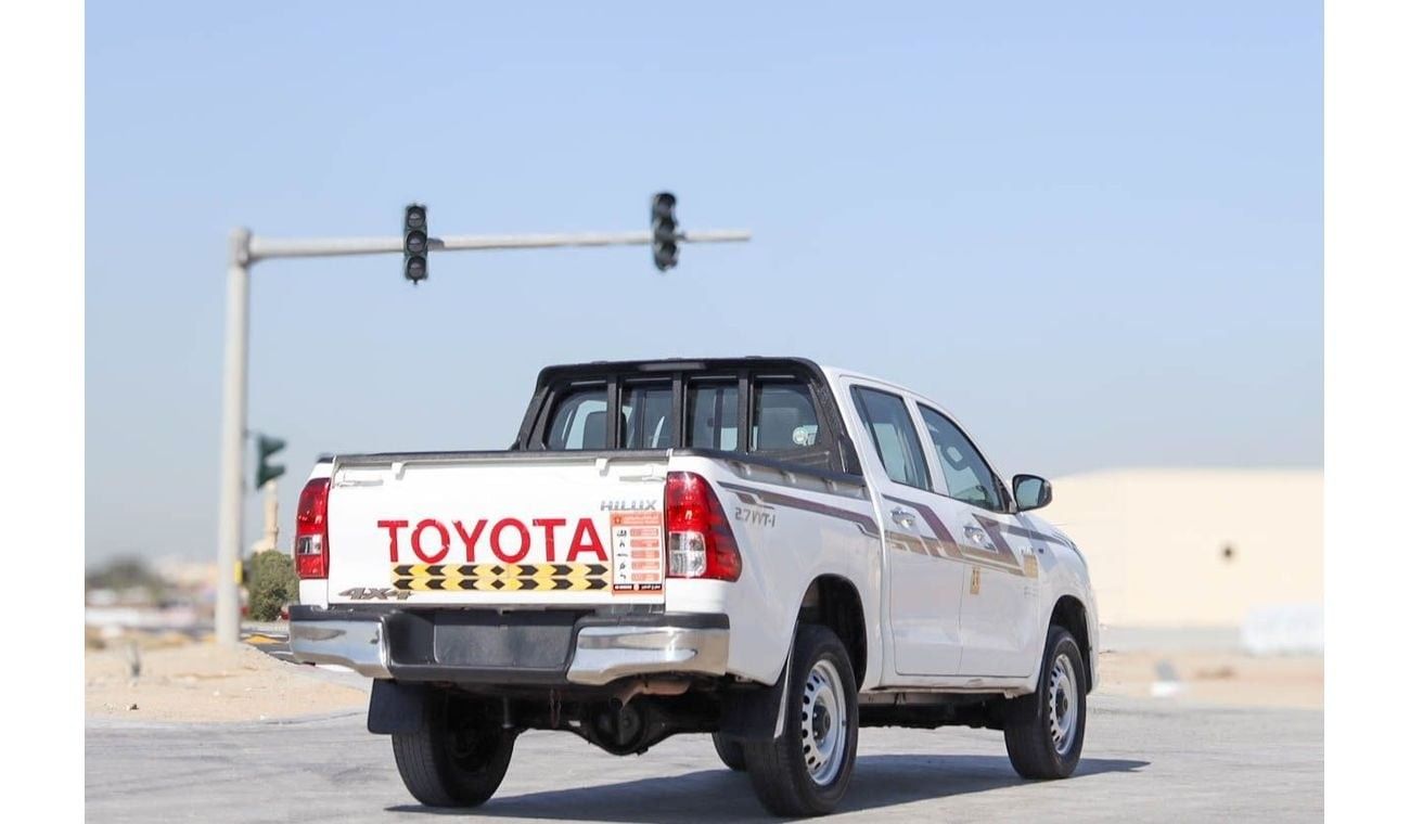 Toyota Hilux GL 2 2.7L AWD Toyota Hilux 2.7L Automatic 4X4 2020 GCC accident-free in excellent condition 1538 P.M