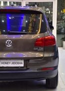 Volkswagen Tiguan EXCELLENT DEAL for our Volkswagen Tiguan ( 2015 Model ) in Brown Color GCC Specs