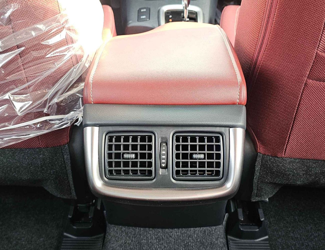 Toyota Hilux SR5 WIDE BODY/ CHROME BUMPERS/ DOUBLE CABIN/ FULL OPTION /PETROL AT 2.7L V4 4WD/CODE#HPAAWY